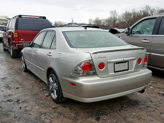 JTHBD192720053173 - 2002 LEXUS IS 300 SILVER photo 3