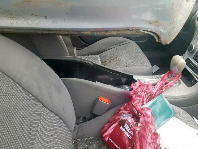 1G1ZG57B19F252575 - 2009 CHEVROLET MALIBU LS ვერცხლისფერი ფოტო 5