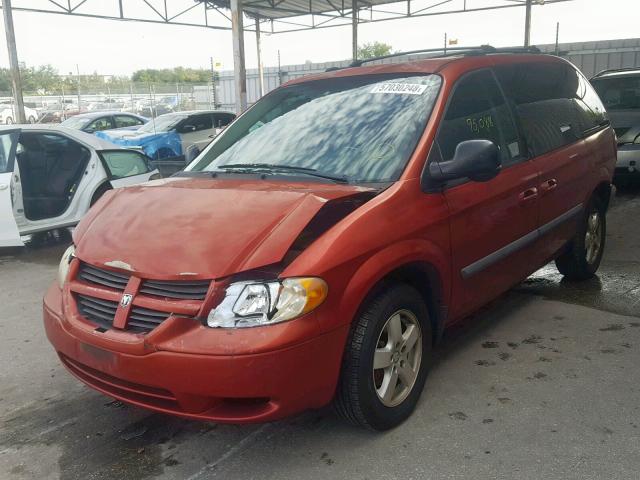 1D4GP45R55B336797 - 2005 DODGE CARAVAN SX RED photo 2