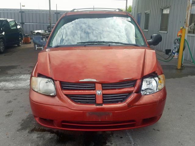 1D4GP45R55B336797 - 2005 DODGE CARAVAN SX RED photo 9