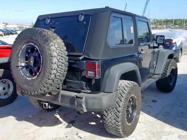 1J4FA241X9L762828 - 2009 JEEP WRANGLER X BLACK photo 4