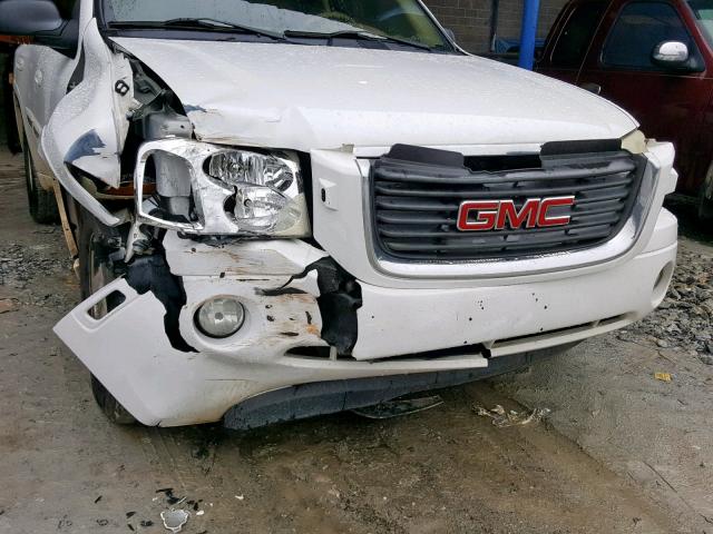 1GKDS13S622418878 - 2002 GMC ENVOY WHITE photo 9