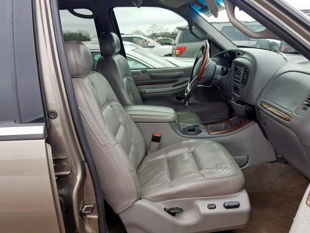 5LMEU27RX2LJ04239 - 2002 LINCOLN NAVIGATOR 金色 照片 5