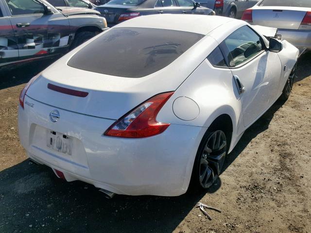 JN1AZ4EH0HM955047 - 2017 NISSAN 370Z BASE WHITE photo 4