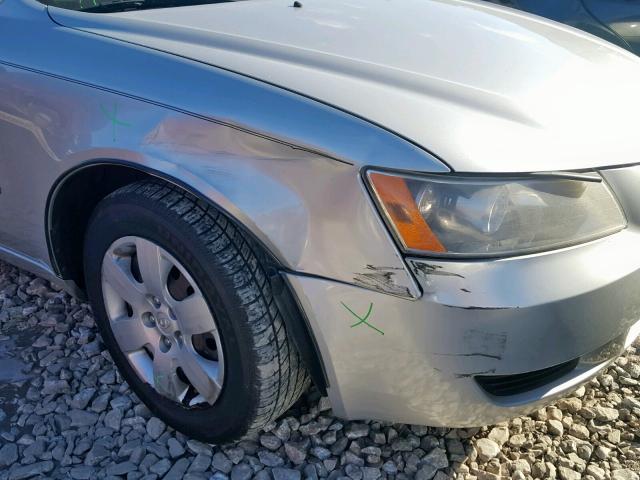 KMHET46C06A090898 - 2006 HYUNDAI SONATA GL SILVER photo 9