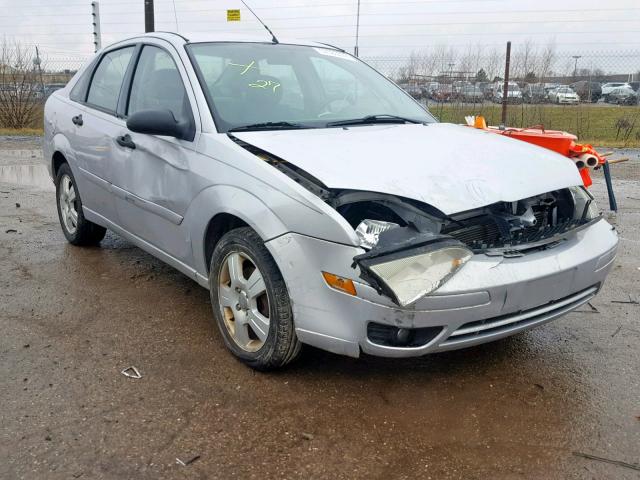 1FAHP34N47W191585 - 2007 FORD FOCUS ZX4 SILVER photo 1