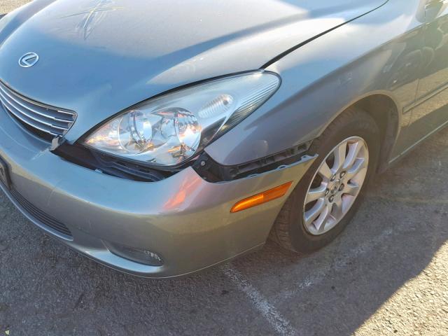 JTHBF30G020055667 - 2002 LEXUS ES 300 GREEN photo 9