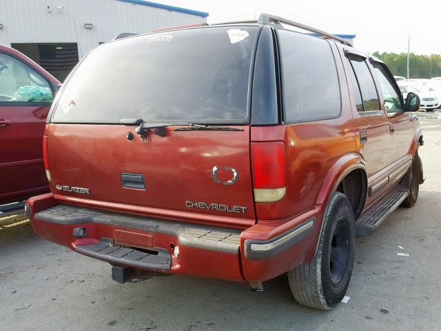 1GNCS13W6W2128034 - 1998 CHEVROLET BLAZER RED photo 4