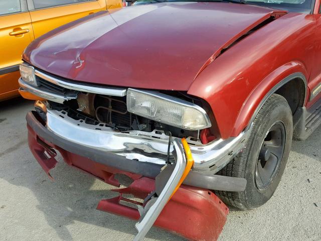 1GNCS13W6W2128034 - 1998 CHEVROLET BLAZER RED photo 9