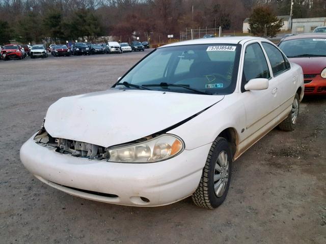 3FAFP6636WM135943 - 1998 FORD CONTOUR LX WHITE photo 2