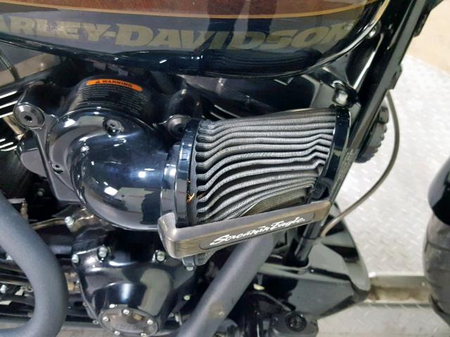 1HD1TG914HB960601 - 2017 HARLEY-DAVIDSON FXSE TWO TONE photo 16