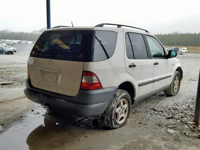 4JGAB54E5XA097102 - 1999 MERCEDES-BENZ ML 320 WHITE photo 4