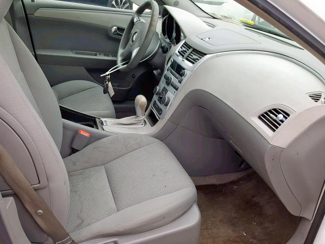 1G1ZG57B09F231992 - 2009 CHEVROLET MALIBU LS WHITE photo 5