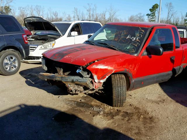 1GTCS19W428187364 - 2002 GMC SONOMA RED photo 9