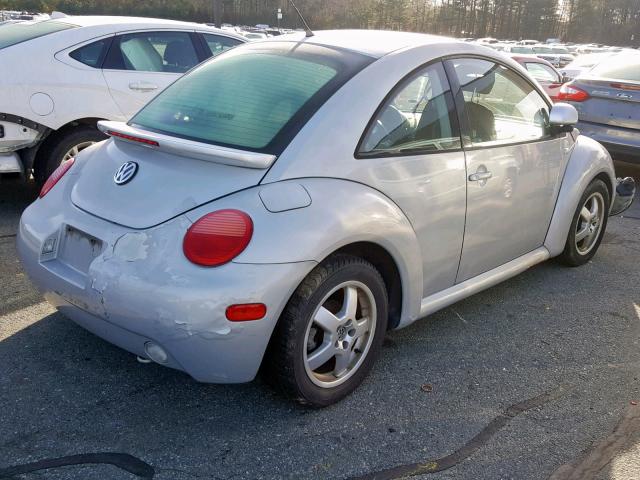 3VWCC21C2YM439277 - 2000 VOLKSWAGEN NEW BEETLE SILVER photo 4