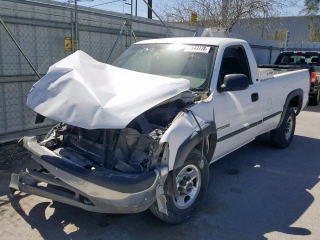 1GTGC24U52Z118641 - 2002 GMC NEW SIERRA WHITE photo 2