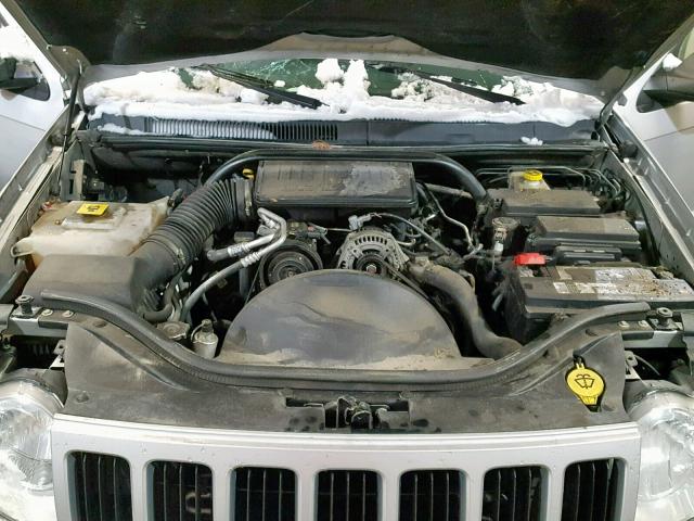 1J8GR48K69C525988 - 2009 JEEP GRAND CHER SILVER photo 7