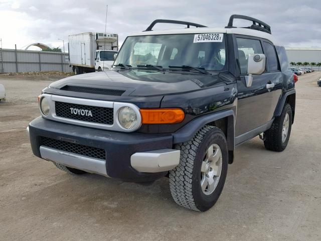 JTEZU11F870006414 - 2007 TOYOTA FJ CRUISER BLACK photo 2