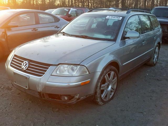 WVWWU63B35E112316 - 2005 VOLKSWAGEN PASSAT GLX GREEN photo 2