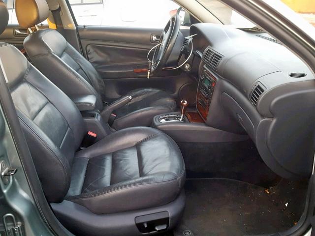 WVWWU63B35E112316 - 2005 VOLKSWAGEN PASSAT GLX GREEN photo 5