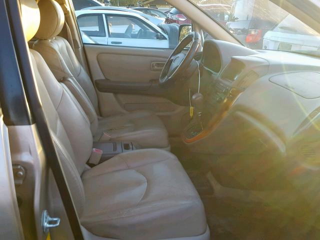 JT6HF10U8X0076092 - 1999 LEXUS RX 300 BEIGE photo 5