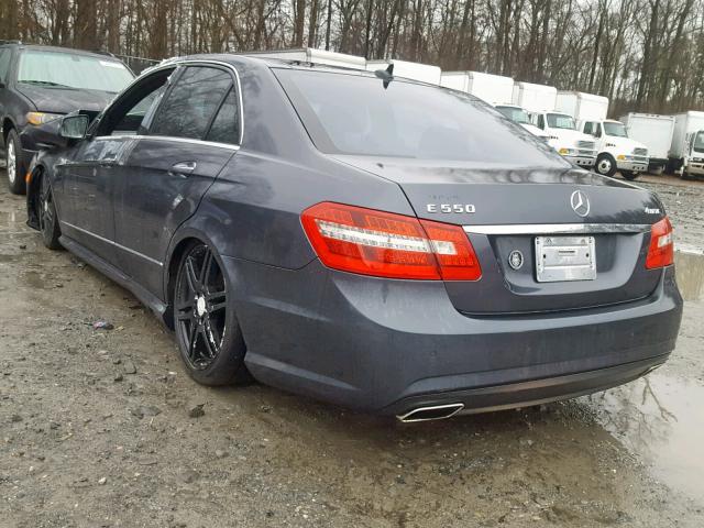 WDDHF9AB0AA129184 - 2010 MERCEDES-BENZ E 550 4MAT GRAY photo 3