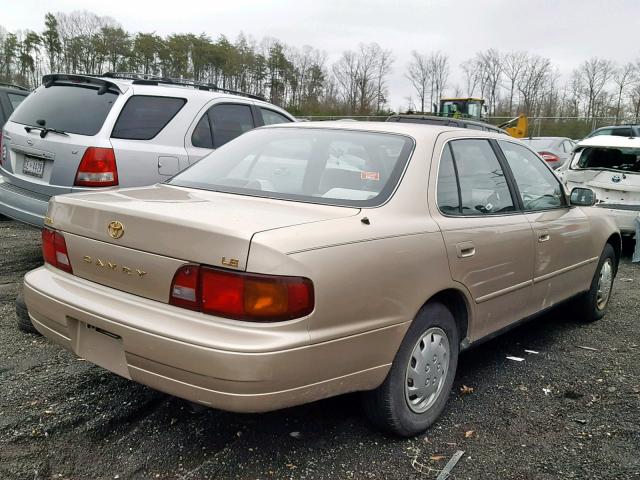 4T1BG12KXTU791753 - 1996 TOYOTA CAMRY DX TAN photo 4