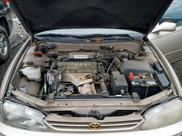 4T1BG12KXTU791753 - 1996 TOYOTA CAMRY DX TAN photo 7