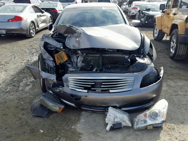 JNKCV61E69M010077 - 2009 INFINITI G37 BASE GRAY photo 9