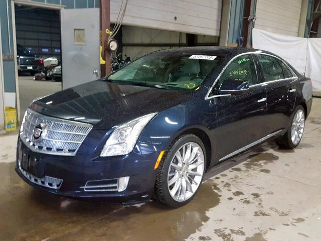 2G61V5S36D9158996 - 2013 CADILLAC XTS PLATIN BLUE photo 2