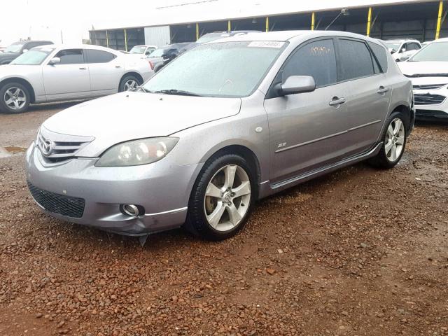 JM1BK143261530406 - 2006 MAZDA 3 HATCHBAC GRAY photo 2