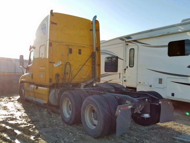 1FUJGLDR0CSBD2508 - 2012 FREIGHTLINER CASCADIA 1 YELLOW photo 3