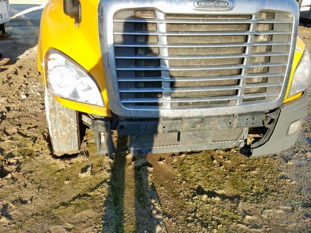 1FUJGLDR0CSBD2508 - 2012 FREIGHTLINER CASCADIA 1 YELLOW photo 9