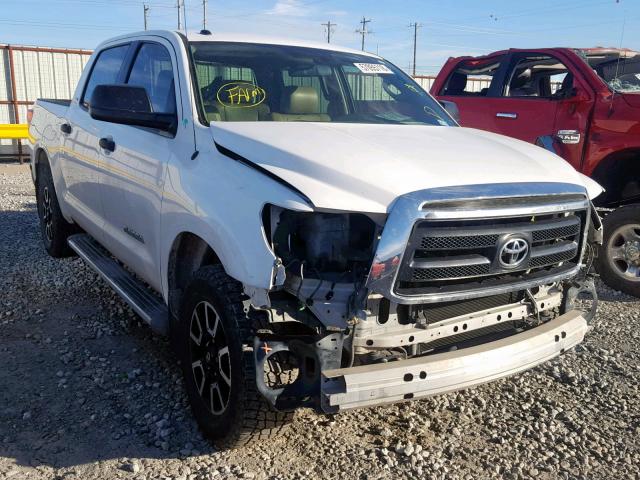 5TFEM5F10AX015596 - 2010 TOYOTA TUNDRA CRE WHITE photo 1