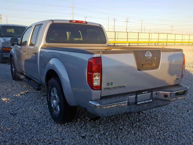 1N6AD09U07C404436 - 2007 NISSAN FRONTIER C SILVER photo 3