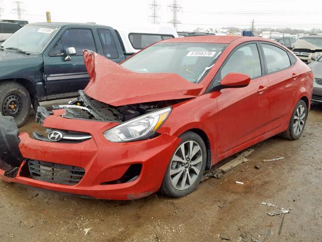 KMHCT4AE4HU339432 - 2017 HYUNDAI ACCENT SE RED photo 2