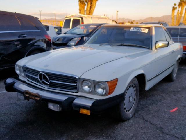 WDBBA45A6CB011168 - 1982 MERCEDES-BENZ 380 SL WHITE photo 2