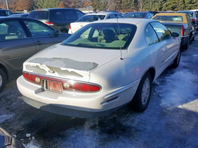 1G4GD221XT4707717 - 1996 BUICK RIVIERA WHITE photo 4