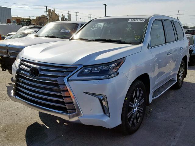 JTJHY7AXXJ4265497 - 2018 LEXUS LX 570 WHITE photo 2