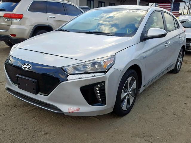 KMHC75LH4JU026758 - 2018 HYUNDAI IONIQ ELEC SILVER photo 2