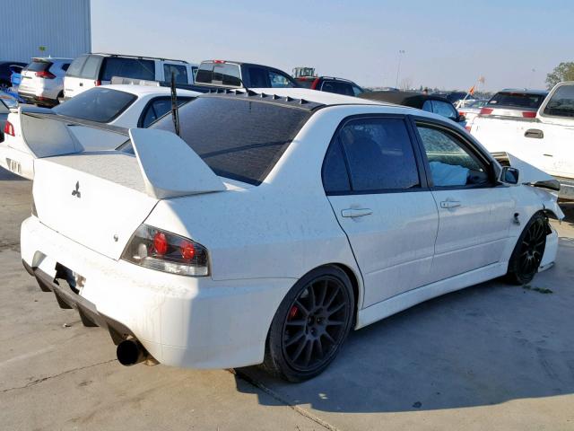 JA3AH86C66U047787 - 2006 MITSUBISHI LANCER EVO WHITE photo 4