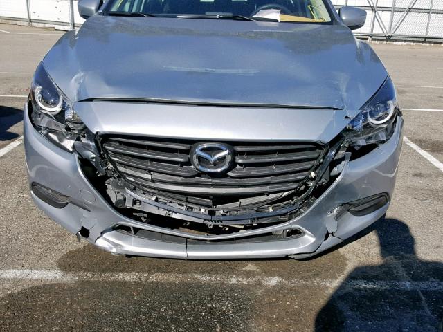 3MZBN1L3XJM217167 - 2018 MAZDA 3 TOURING SILVER photo 9