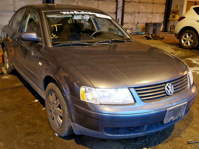 WVWMA23B7YP165702 - 2000 VOLKSWAGEN PASSAT GLS GRAY photo 1