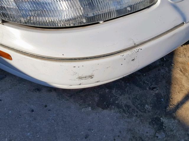 2G1WL52M0W9272909 - 1998 CHEVROLET LUMINA BAS 白色 照片 9