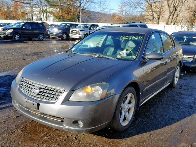 1N4BL11D55C313239 - 2005 NISSAN ALTIMA SE GRAY photo 2