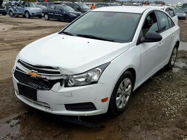 1G1PA5SH9E7353632 - 2014 CHEVROLET CRUZE LS WHITE photo 2