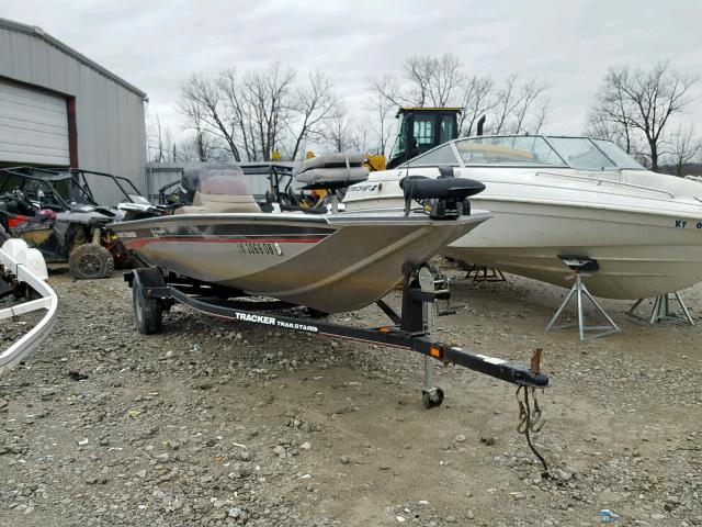 BUJ06133D606 - 2006 TRAC BOAT SILVER photo 1