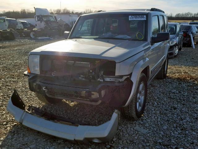 1J8HG48K27C663759 - 2007 JEEP COMMANDER GRAY photo 2