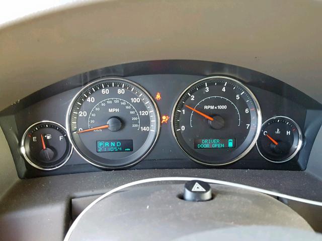 1J8HG48K27C663759 - 2007 JEEP COMMANDER GRAY photo 8