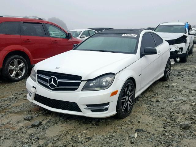 WDDGJ4HB2EG177825 - 2014 MERCEDES-BENZ C 250 WHITE photo 2